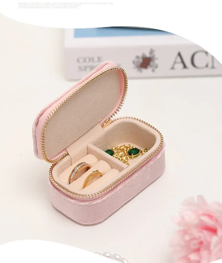Маленькая деталь, бархатная су – обзор и цена Velvet Jewelry Box