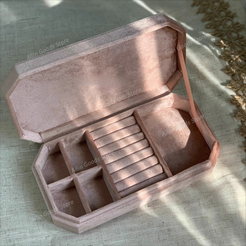 Бархатная шкатулка для украшен – обзор и цена Velvet Jewelry Box