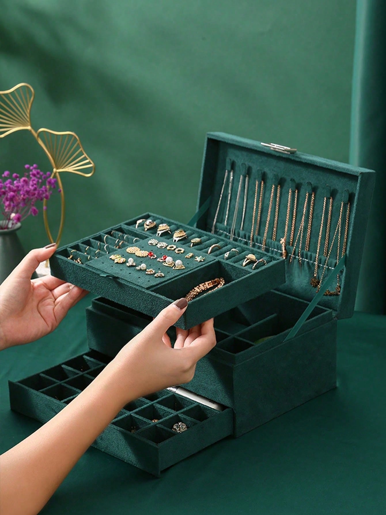 Трехслойная бархатная шкатулка – обзор и цена Velvet Jewelry Box
